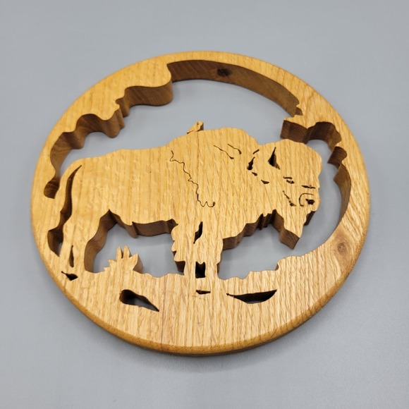 The Unbranded Brand Other - Buffalo Scene Handcrafted Wooden 3D Oak Wood Circular Wall Art Trivet Decor